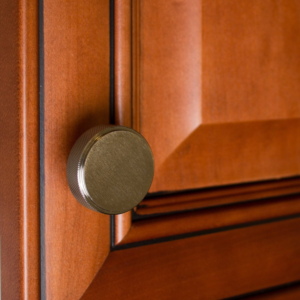 1-1/2 in. Solid Round Knurled Cabinet Knob, Satin Nickel, Pack of 10 Y433944