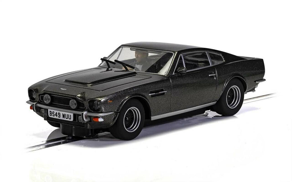James Bond Aston Martin V8 Slot Car Y214532