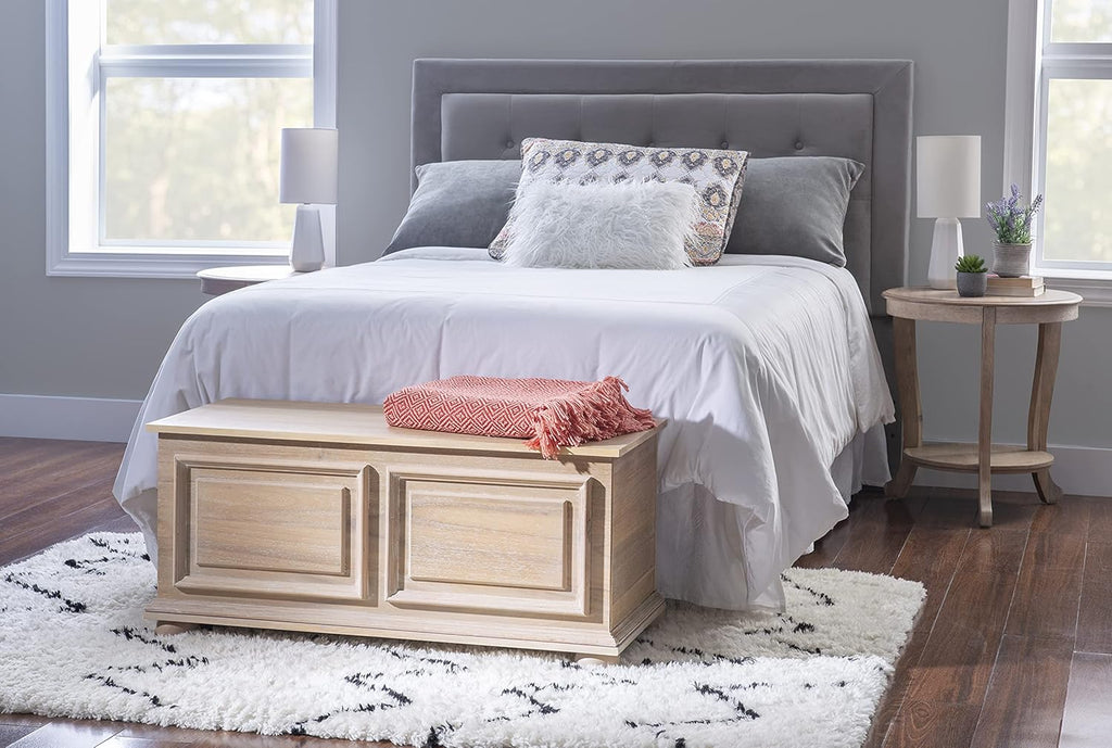 Natural Cedar Chest Bench O348748