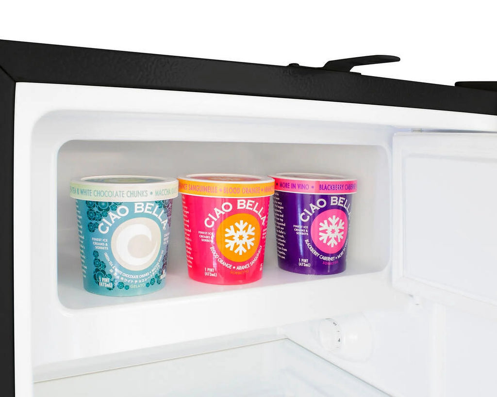 COMPACT REFRIGERATOR L3501