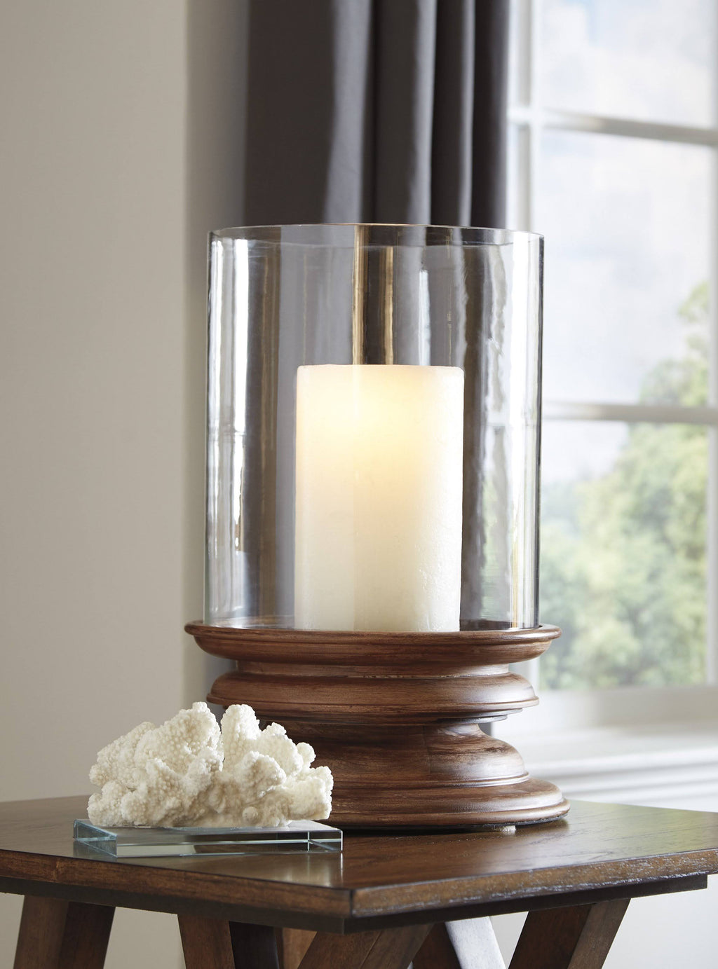 Brown Candle Holder S439