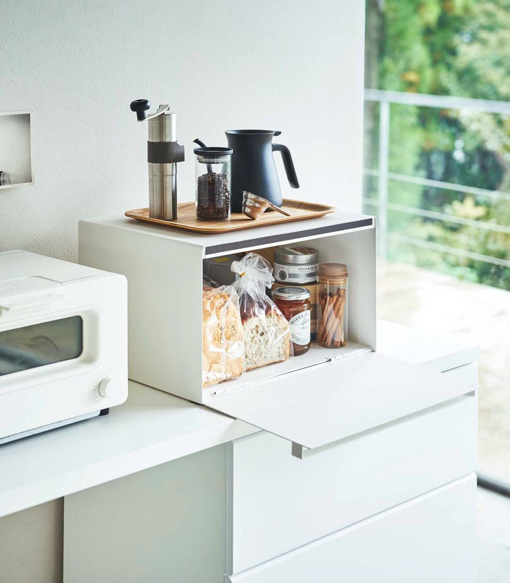 White Tower Bread Box V90972
