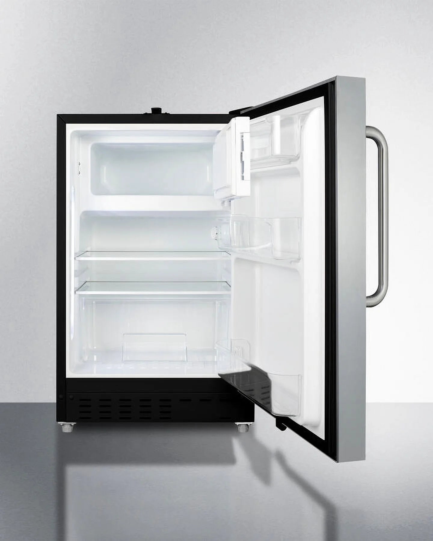 COMPACT REFRIGERATOR L3501