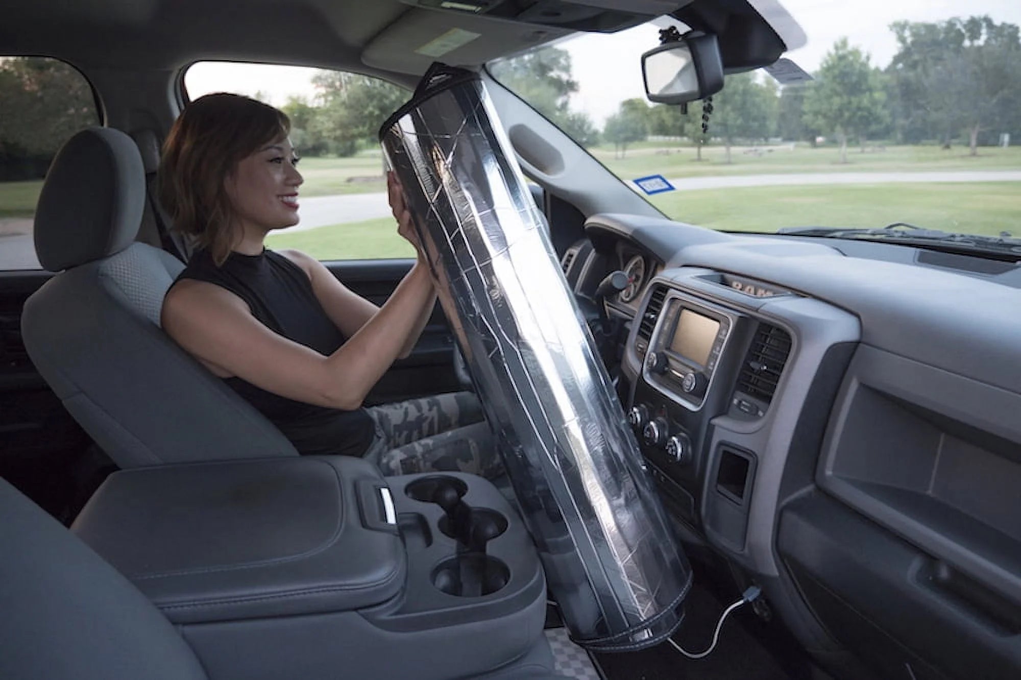 Custom Fit Windshield Sunshade G966794