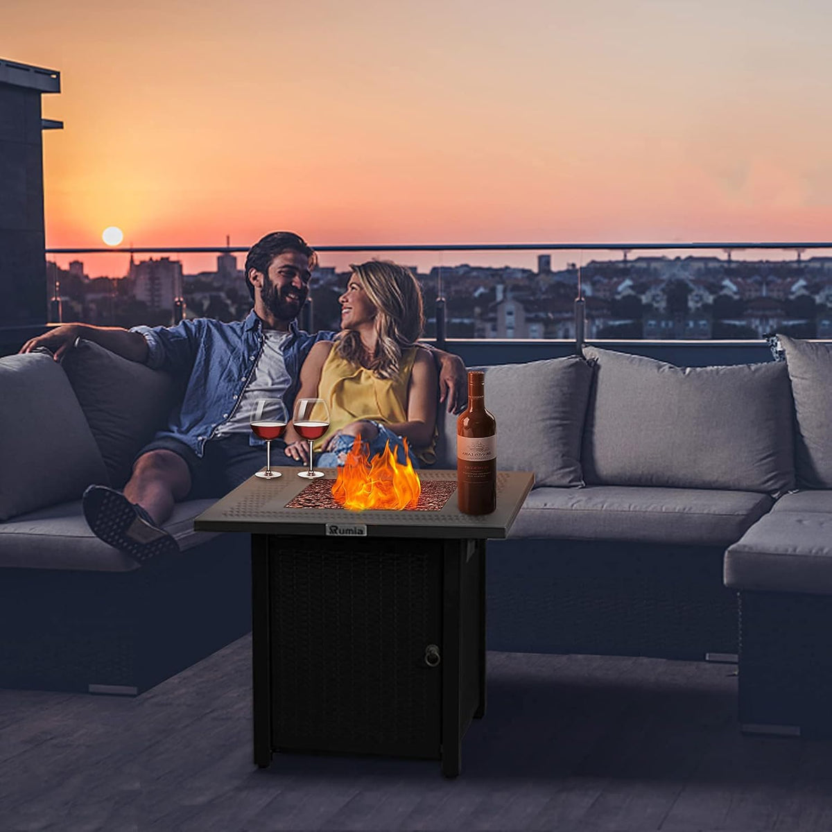 Propane Fire Pit Table with Lid B669987